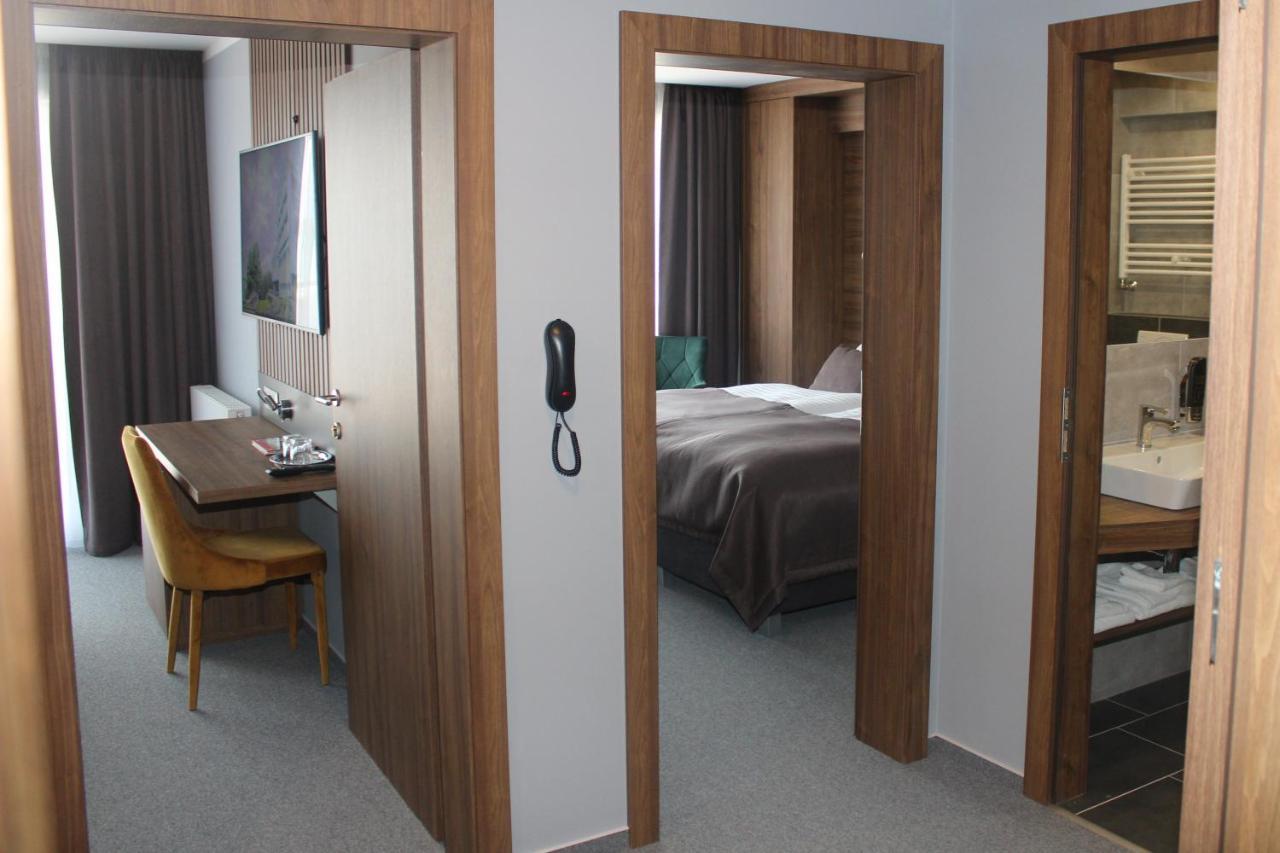 Hotel Eurobus Kaluža Εξωτερικό φωτογραφία