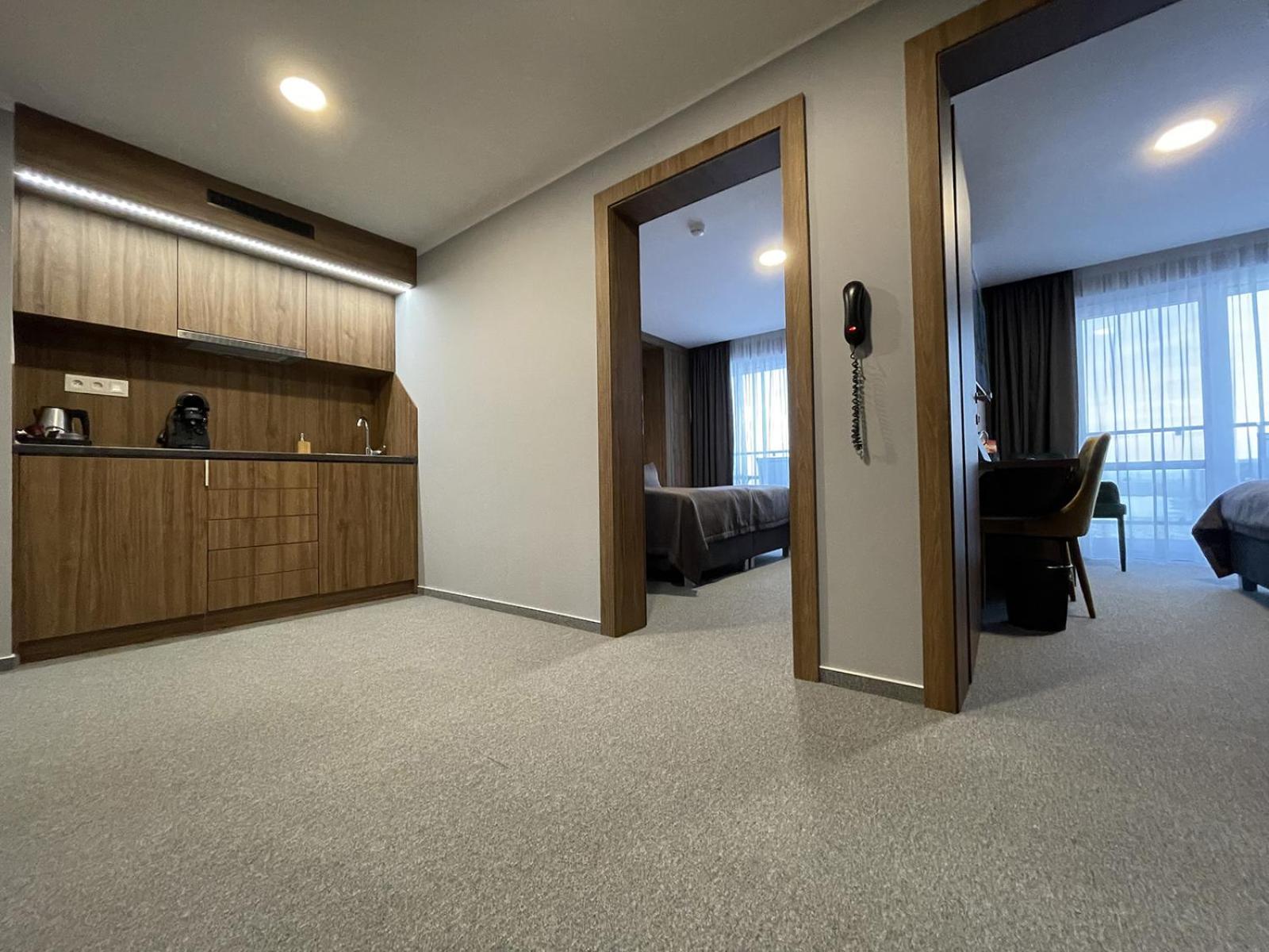Hotel Eurobus Kaluža Εξωτερικό φωτογραφία